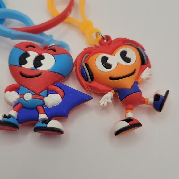 American Heart Association Kids Challenge Keychain Heart People Lot of 4 Clips - Picture 4 of 4